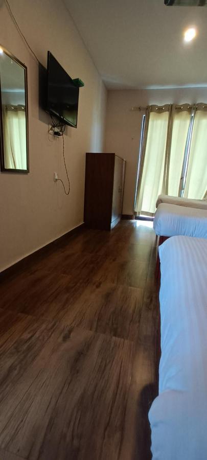 Hotel Dolly โพคารา ภายนอก รูปภาพ